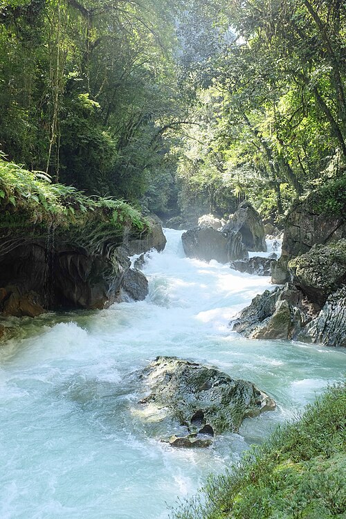 Landscape in Guatemala, cahabón river semuc champey
