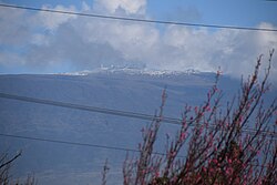 The mountain Mauna Kea, cloud martini